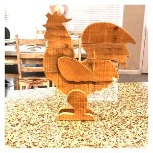 Wooden Farmhouse Chicken Decor